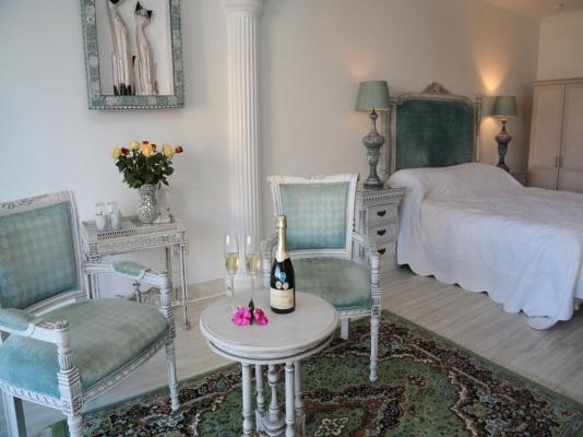 Room image 1