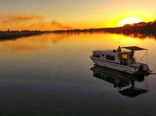 Old Willow Houseboats - 202042