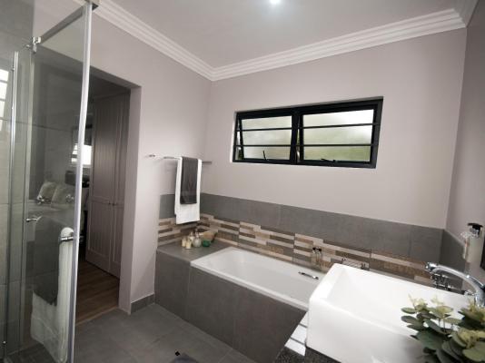 Hillside Guesthouse Umhlanga - 203348