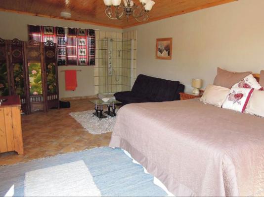 Room image 1