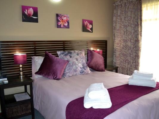 Room image 3