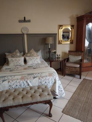 Room image 4