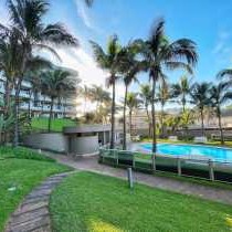 Sands Beach Breaks Manor On Main Beach Ballito - 205055