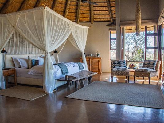 Nambiti Plains Game Lodge - 205311