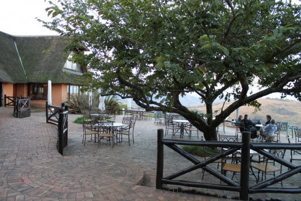 Back of restaurant with view over valley/mountains