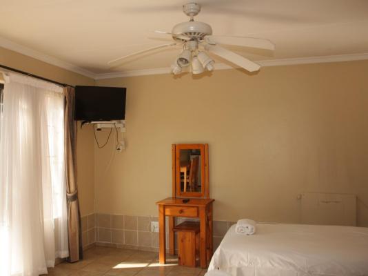 Room image 2