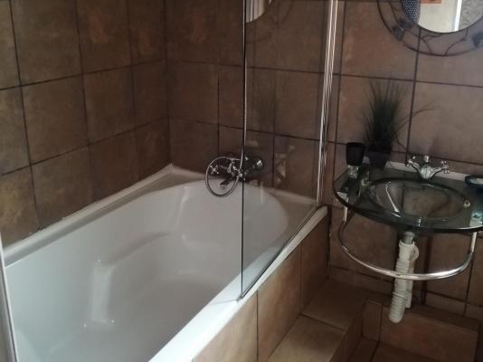 24 On Vrey Boutique Hotel - 207041