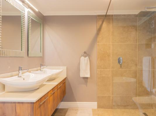 Room image 5