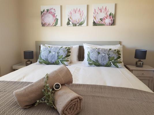 Mayfair Farm Cottages - 207946
