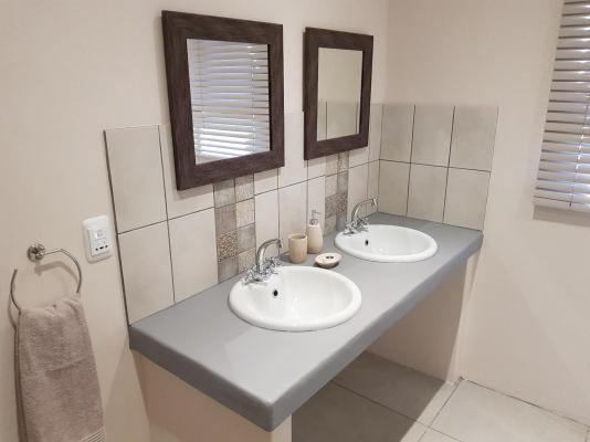 Mayfair Farm Cottages - 207949