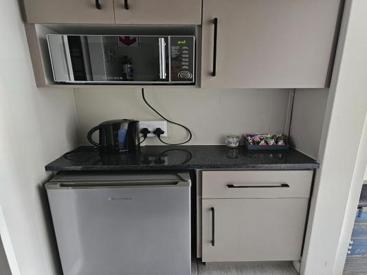 Room image 4