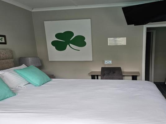 Room image 5