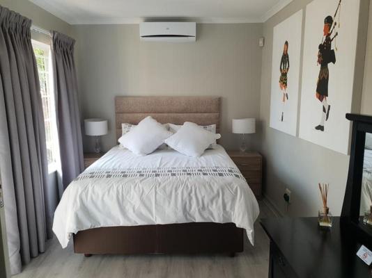 Room image 17