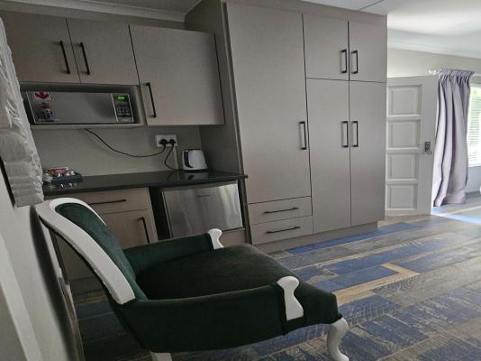 Room image 18