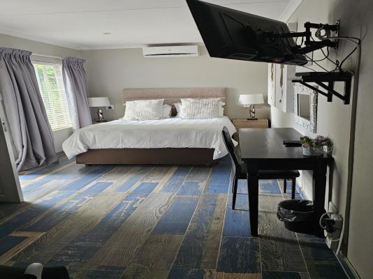 Room image 19