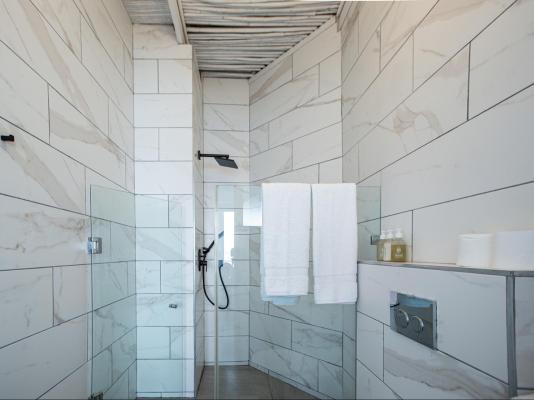 Room image 1