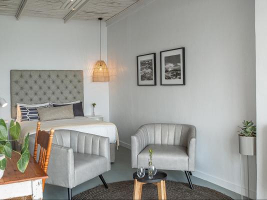 Room image 4