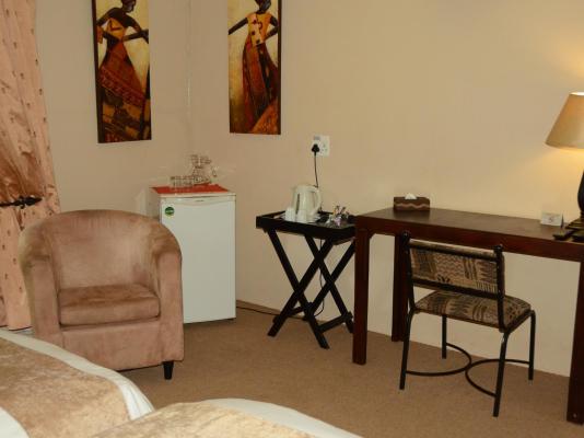 Room image 3