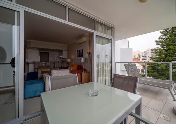 The Peninsula All-Suite Hotel - 209635