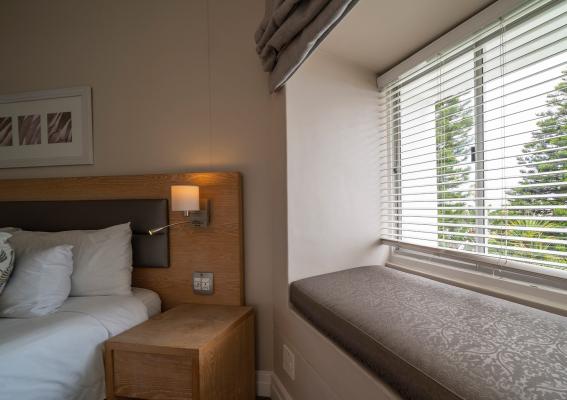 The Peninsula All-Suite Hotel - 209638