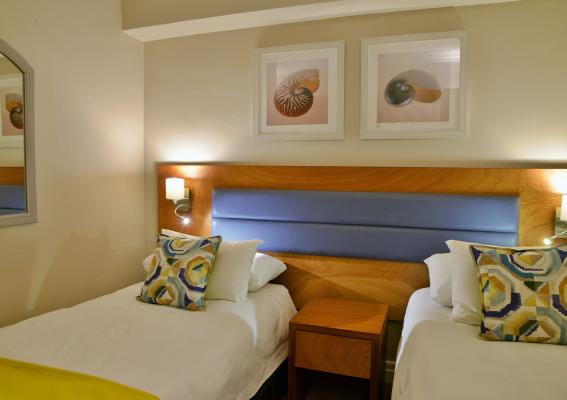 The Peninsula All-Suite Hotel - 209689