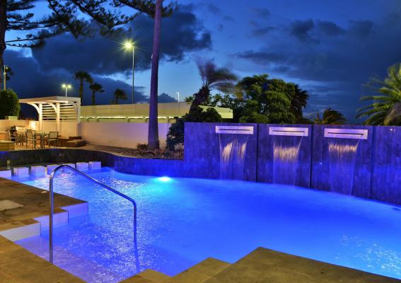 The Peninsula All-Suite Hotel - 209716