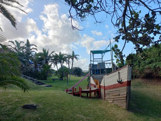 Seagulls Beach Hotel - 210249