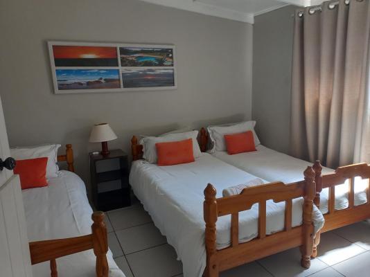Seagulls Beach Hotel - 210274