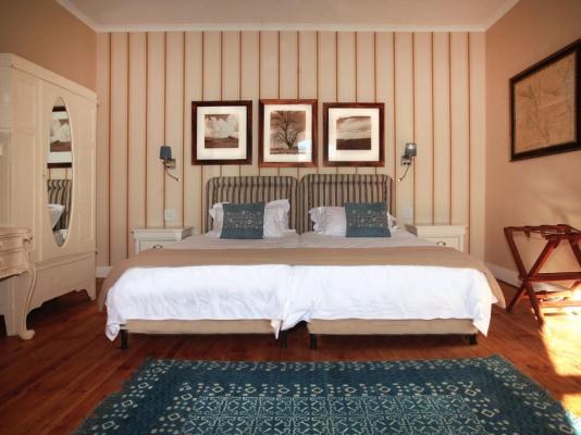 Karoo Art Hotel - 210722