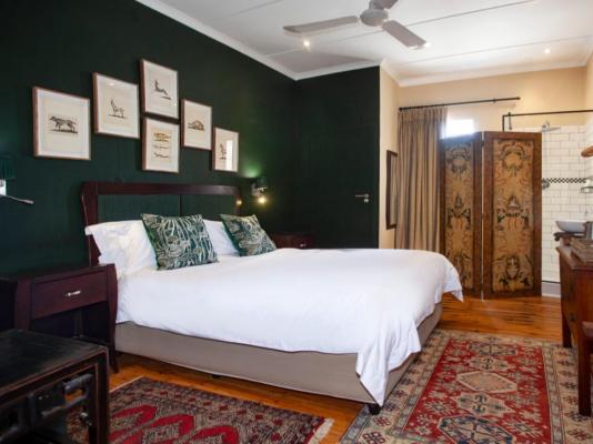 Karoo Art Hotel - 210724