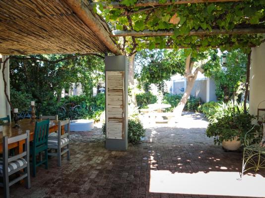 5 Konings Accommodation - 210816
