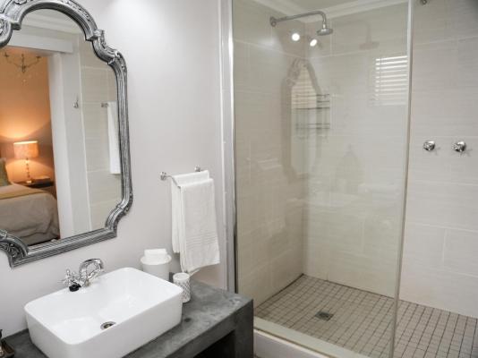 Room image 2