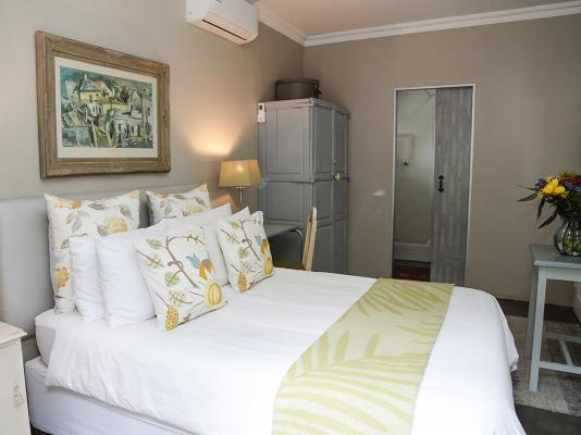 Room image 3