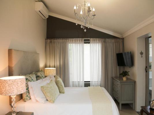 Room image 5