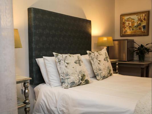 Room image 8