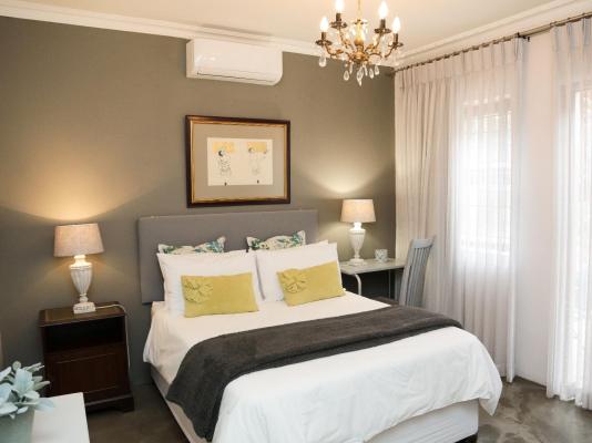 Room image 9
