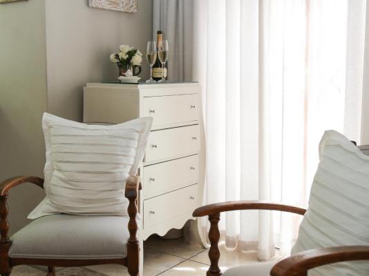 Room image 3
