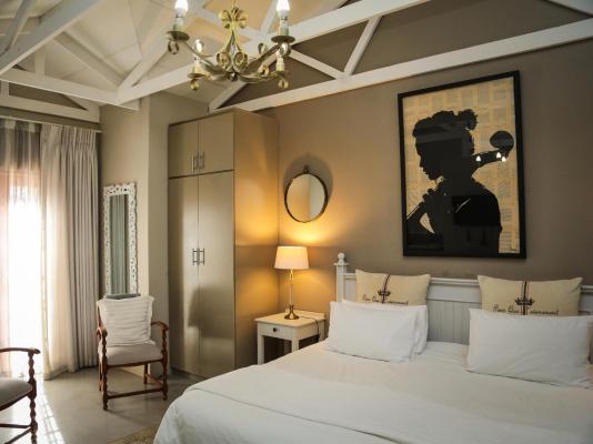 Room image 8