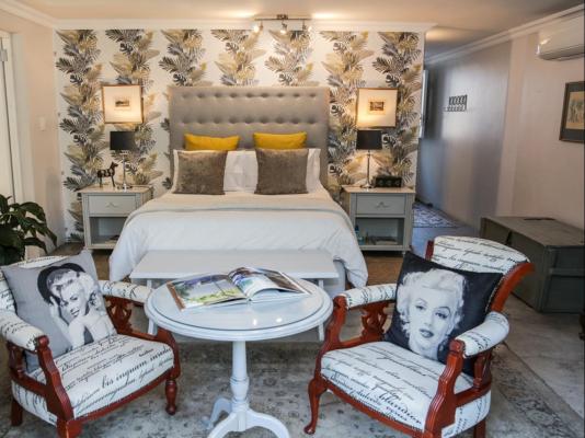 Room image 11