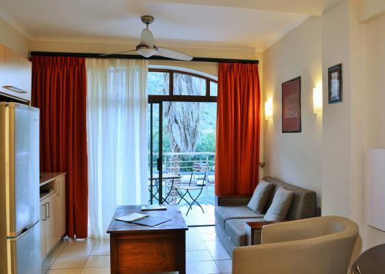 Avalon Springs - 211073