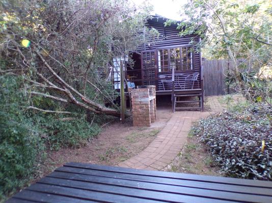 Loerie Cottage Outdoor Seating