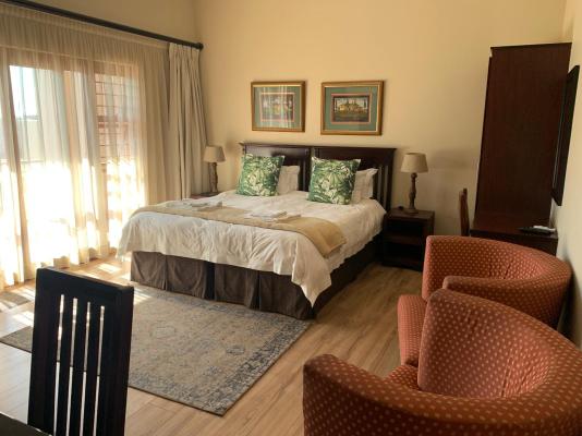 Room image 3