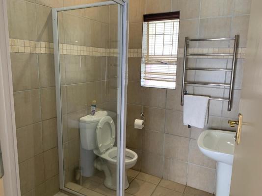Room image 3