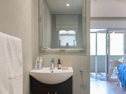 Room image 2