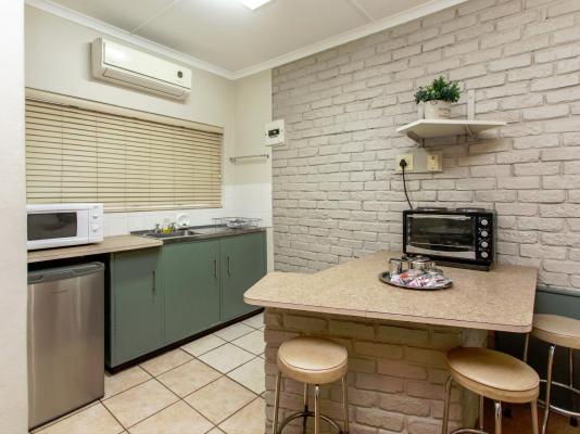 Room image 8