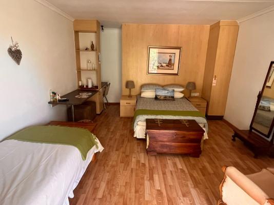Room image 1