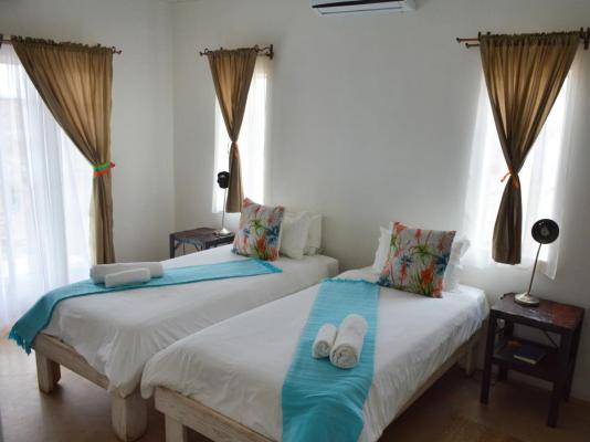 Room image 4
