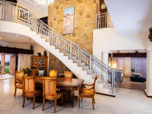Amery House - 214170