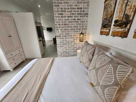 Room image 7