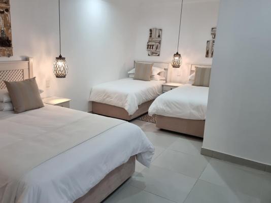 Room image 1